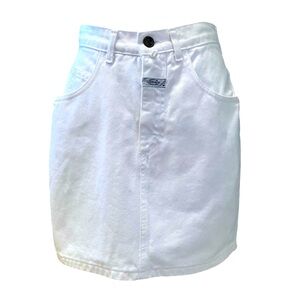 Marithe Francoise Girbaud Vintage Y2K White Denim Mini Skirt. Size 7-8.